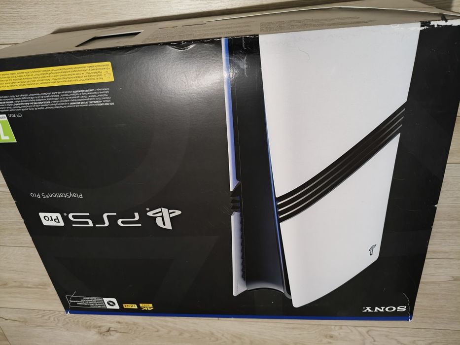 Vând PS 5 pro ,2T