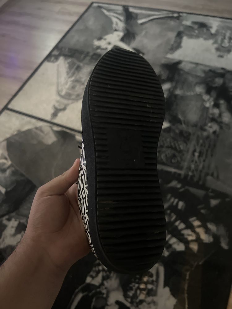 Vand/schimb Giuseppe Zanotti