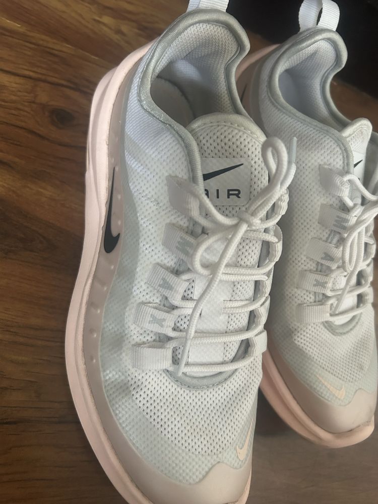 Дамски маратонки Nike Air Max
