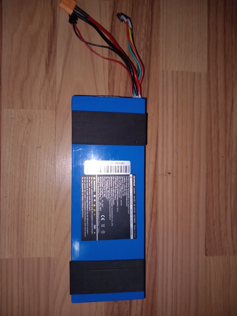 Vând Baterie 36V + controler trotinetă/bicicletă electrică