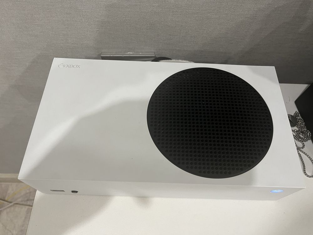Продам xbox series s