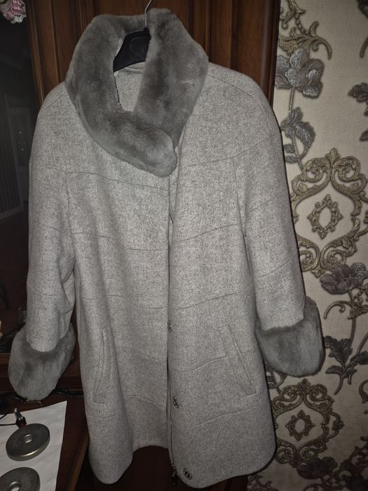 Продам пальто зимнее