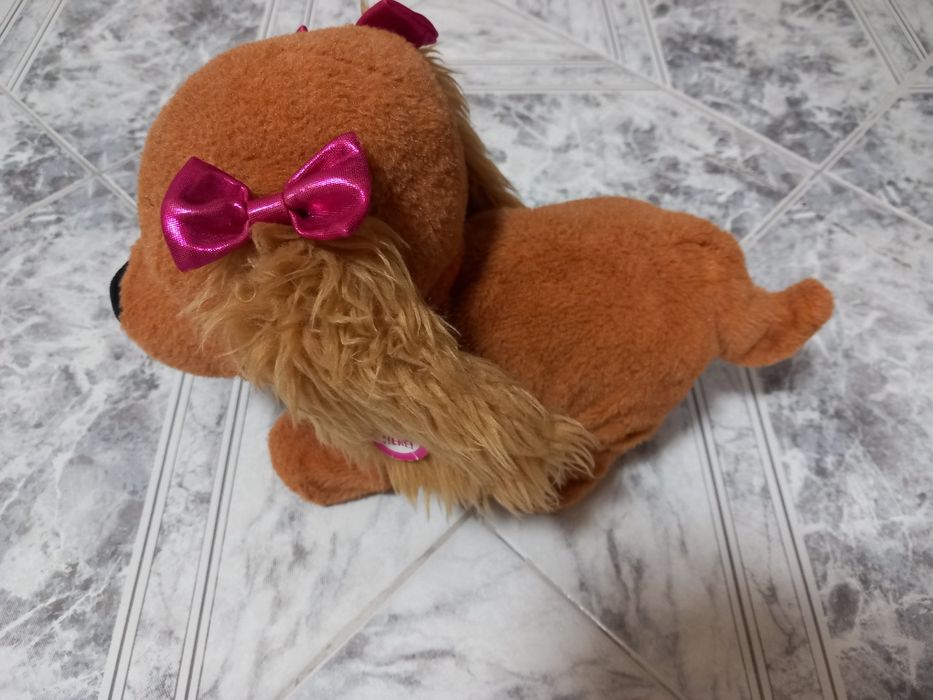 Интерактивна играчка Кучето LUSY ...