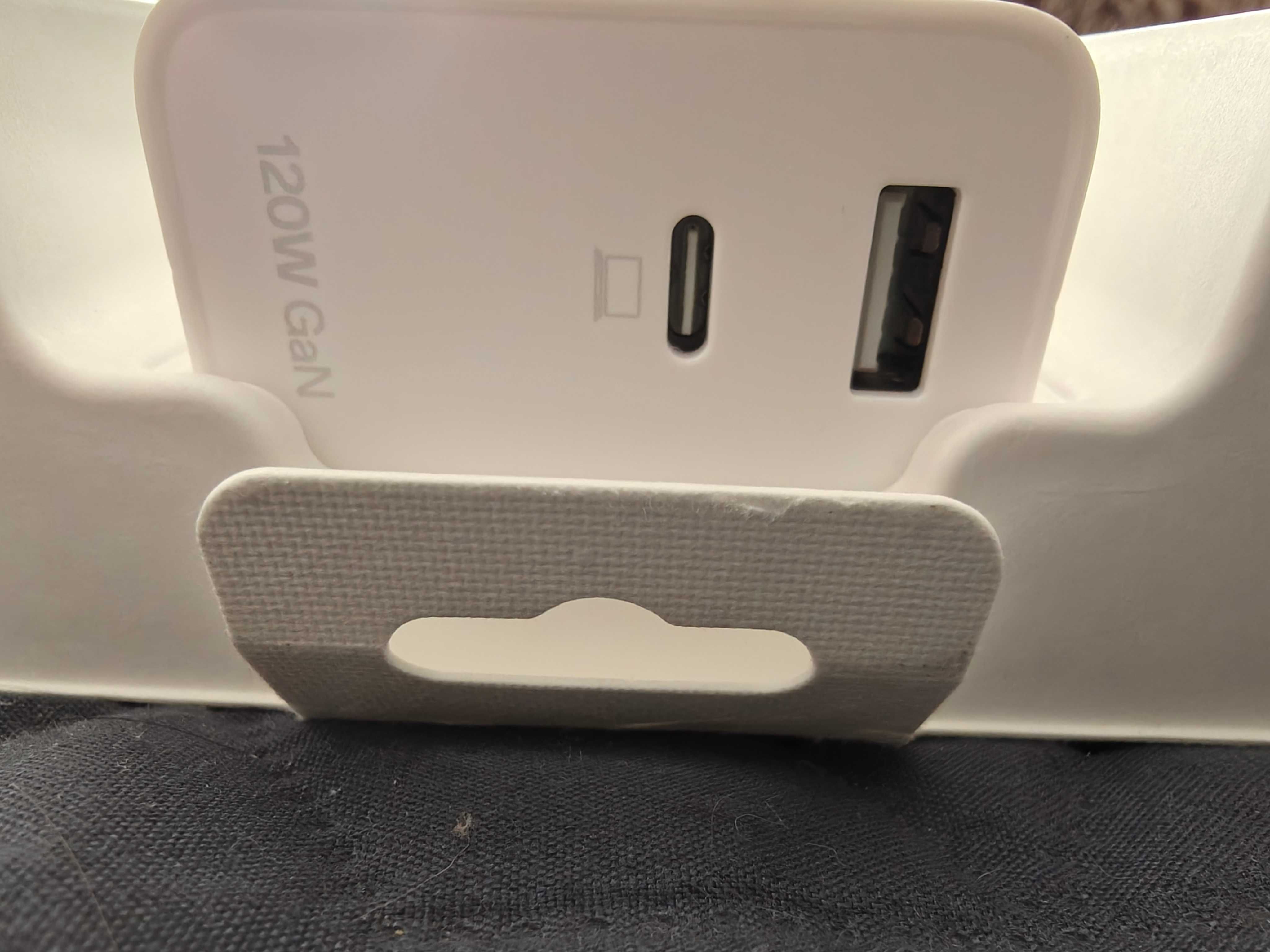 OnePlus SuperVOOC зарядно 120W Dual Port (USB-C + USB-A) – Чисто ново