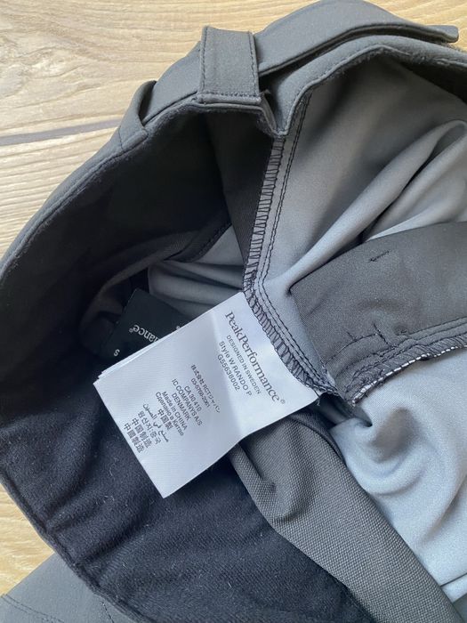 PEAK PERFORMANCE-pantaloni windstopper, stare impecabila, dame S