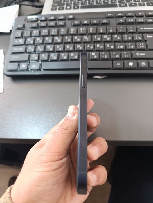 iPhone 12 64 GB 87 Yomkost