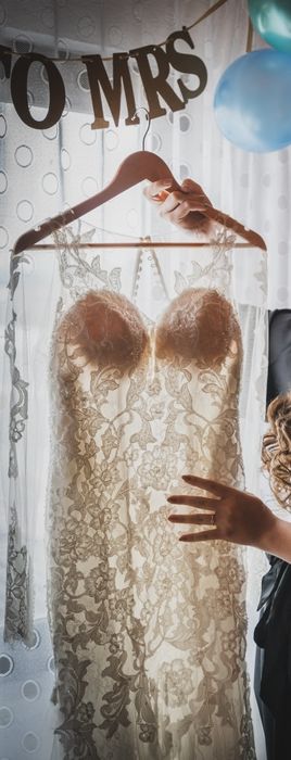 Vând rochie de mireasă tip sirenă, 3200 lei+voal