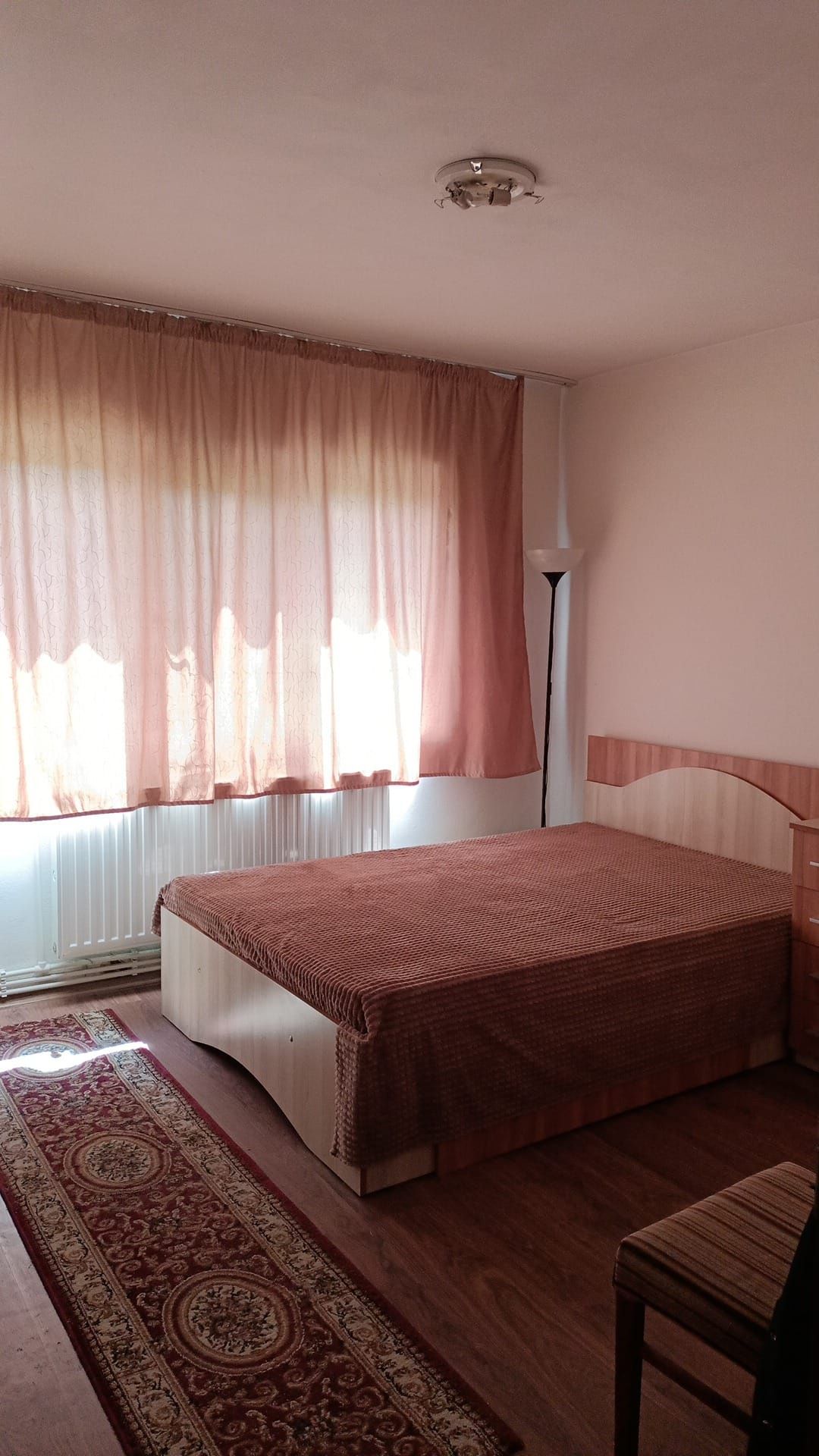 Vând apartament 2 camere Siderurgistilor