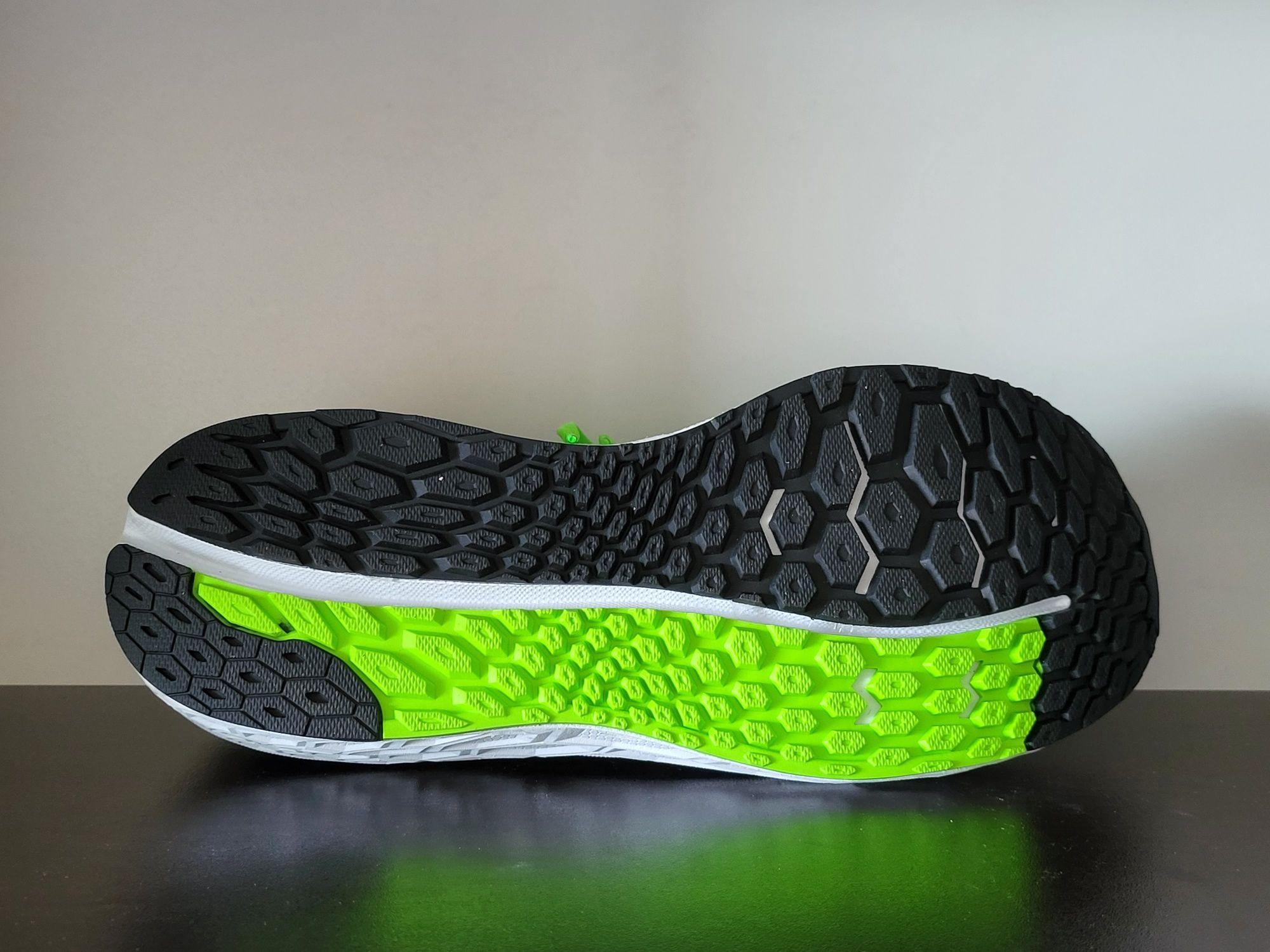 New Balance Fresh Foam V4/ 40.5номер 25.5см Стелка