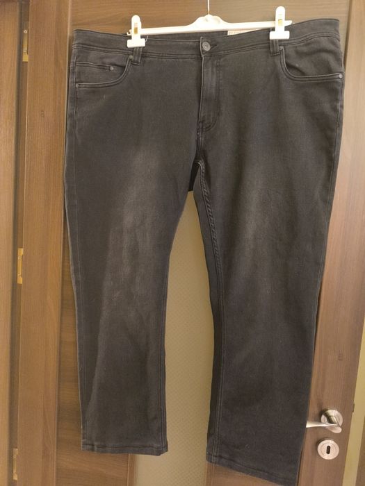 Дънков панталон за големи мъже