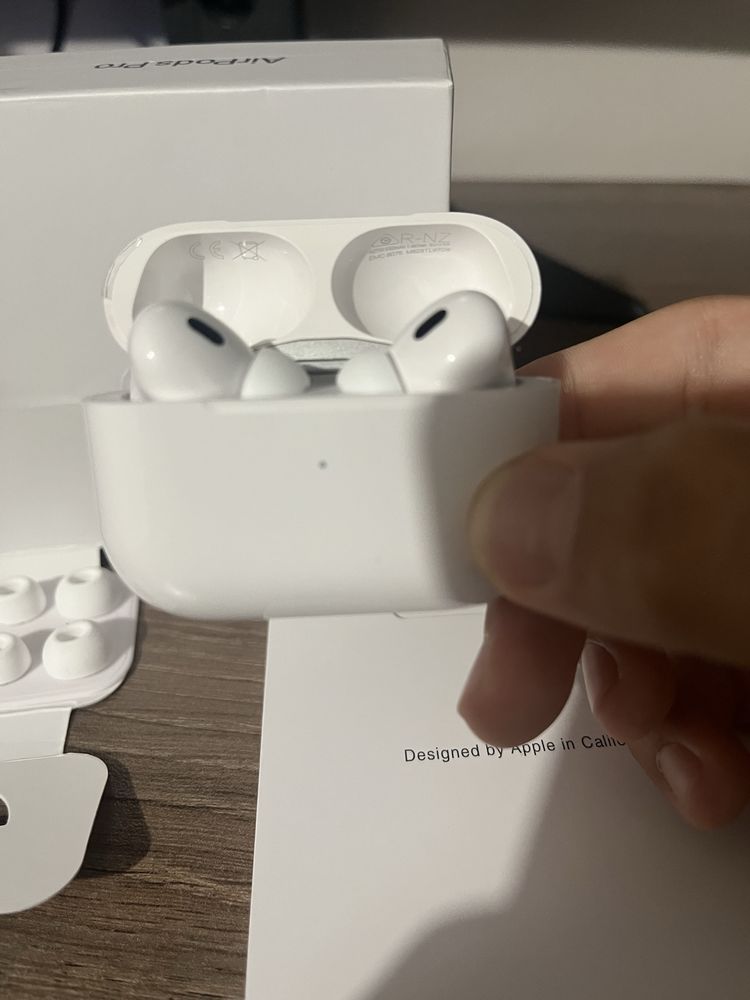 Apple Aipods 2 Pro - В гаранция