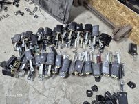 Ограничитель двери Mercedes  W202 W210