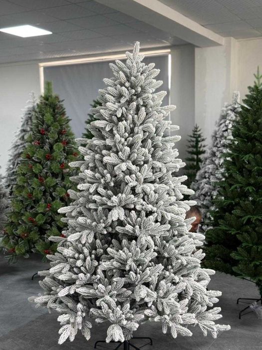 Новогодняя елка Snow White 210/240 см Заснеженная  литая