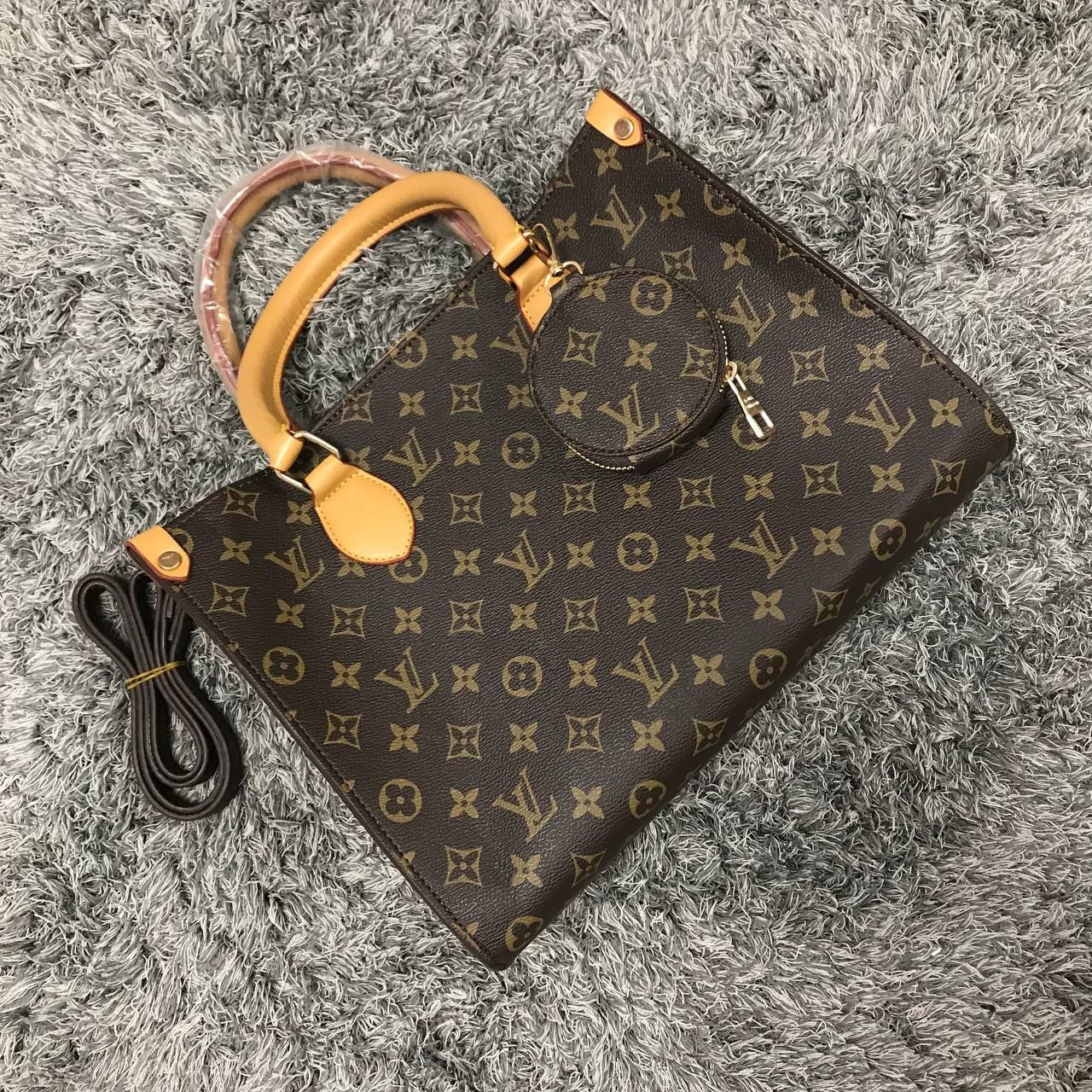 Geanta Louis Vuitton