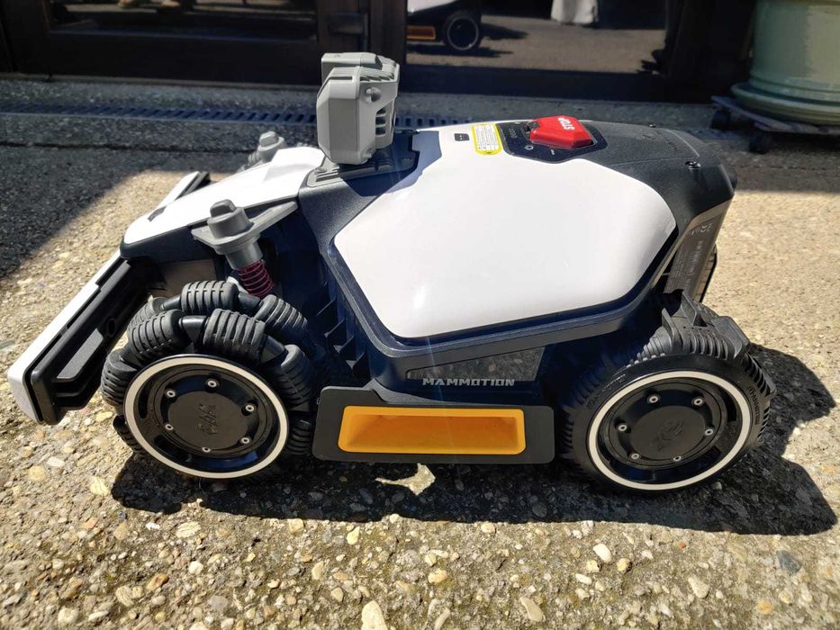 Robot de tuns gazonul LUBA mini AWD Lidar 1500 Mammotion