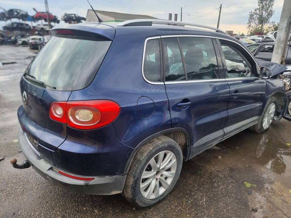 Fuzeta stânga față 2.0 tdi CBAB Volkswagen VW Tiguan 1 5N [2007 -