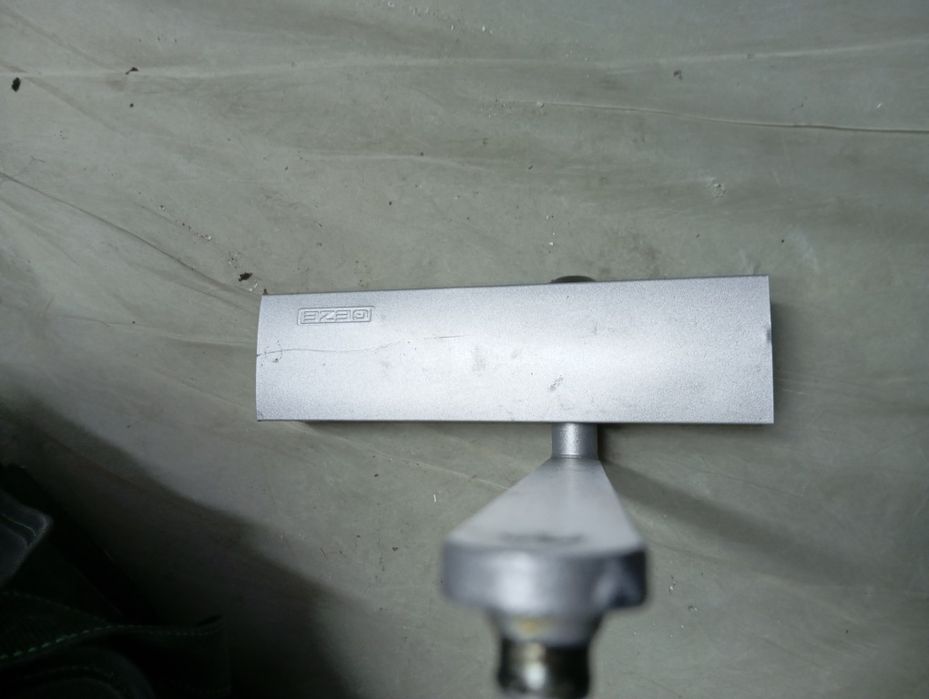 Продам даводчики для дверей