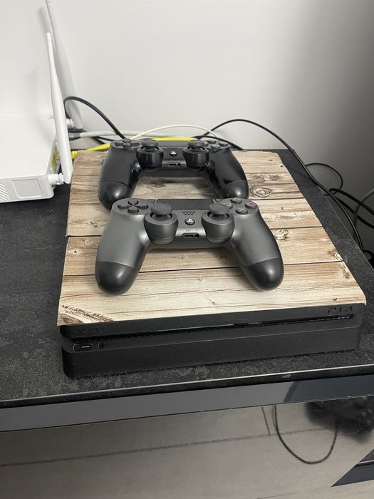 Playstation 4 slim cu jocuri