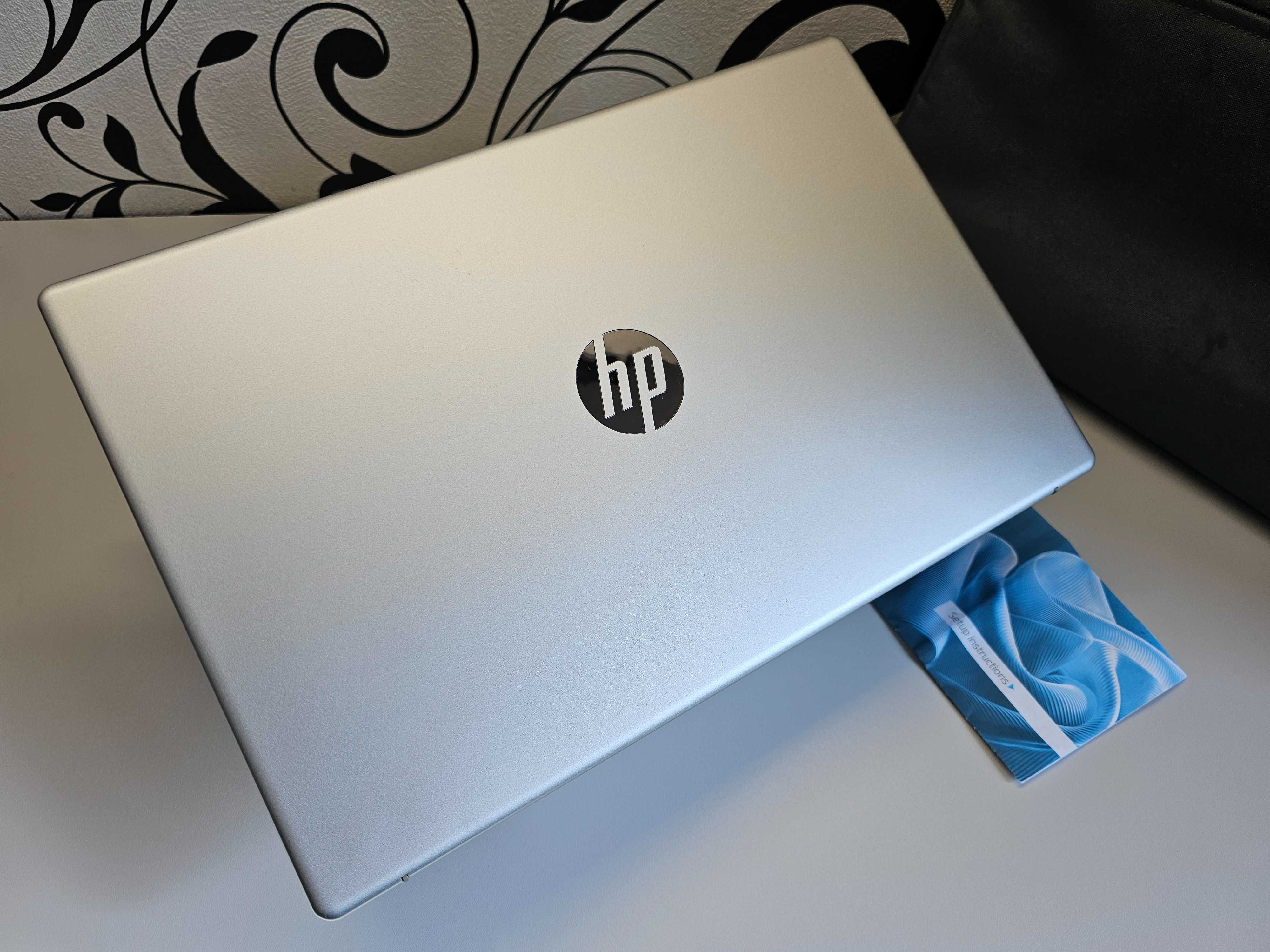 ПРОДАМ HP Laptop 15-FD0012NR Мощный Ноутбук Core™i5-1334U 13-ПОКОЛЕНИЯ