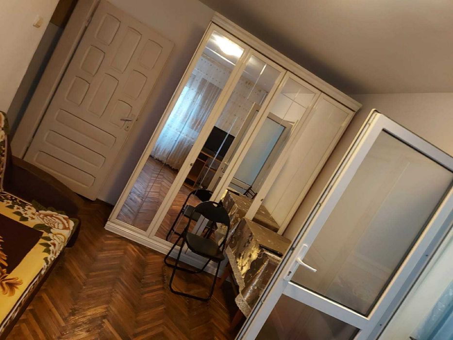 Inchiriez apartament