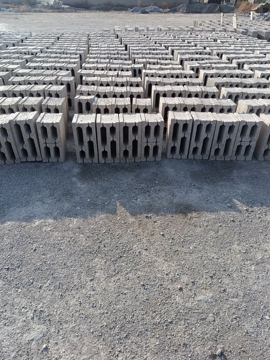 Sifatli Shlaka blok optom narxlarda sotiladi.