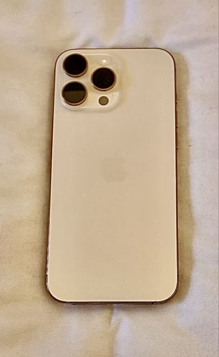 Super Pret !!! Iphone 16 Pro Max + Apple Watch + Aipods