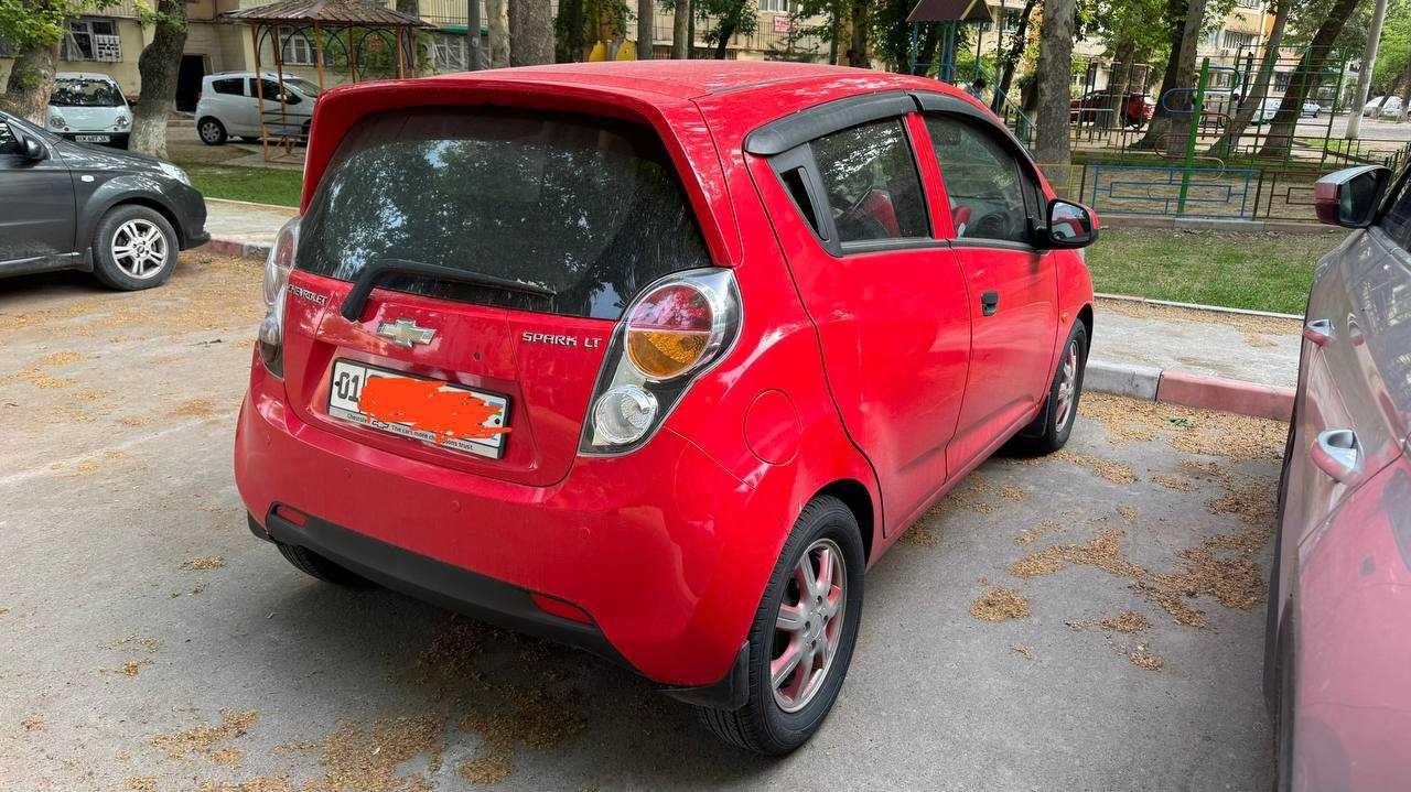 Продам свой Spark. Корейский.