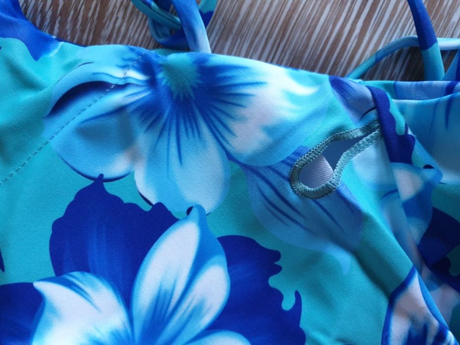 Costum de baie nou albastru intreg reglabil la spate si sutien s-m
