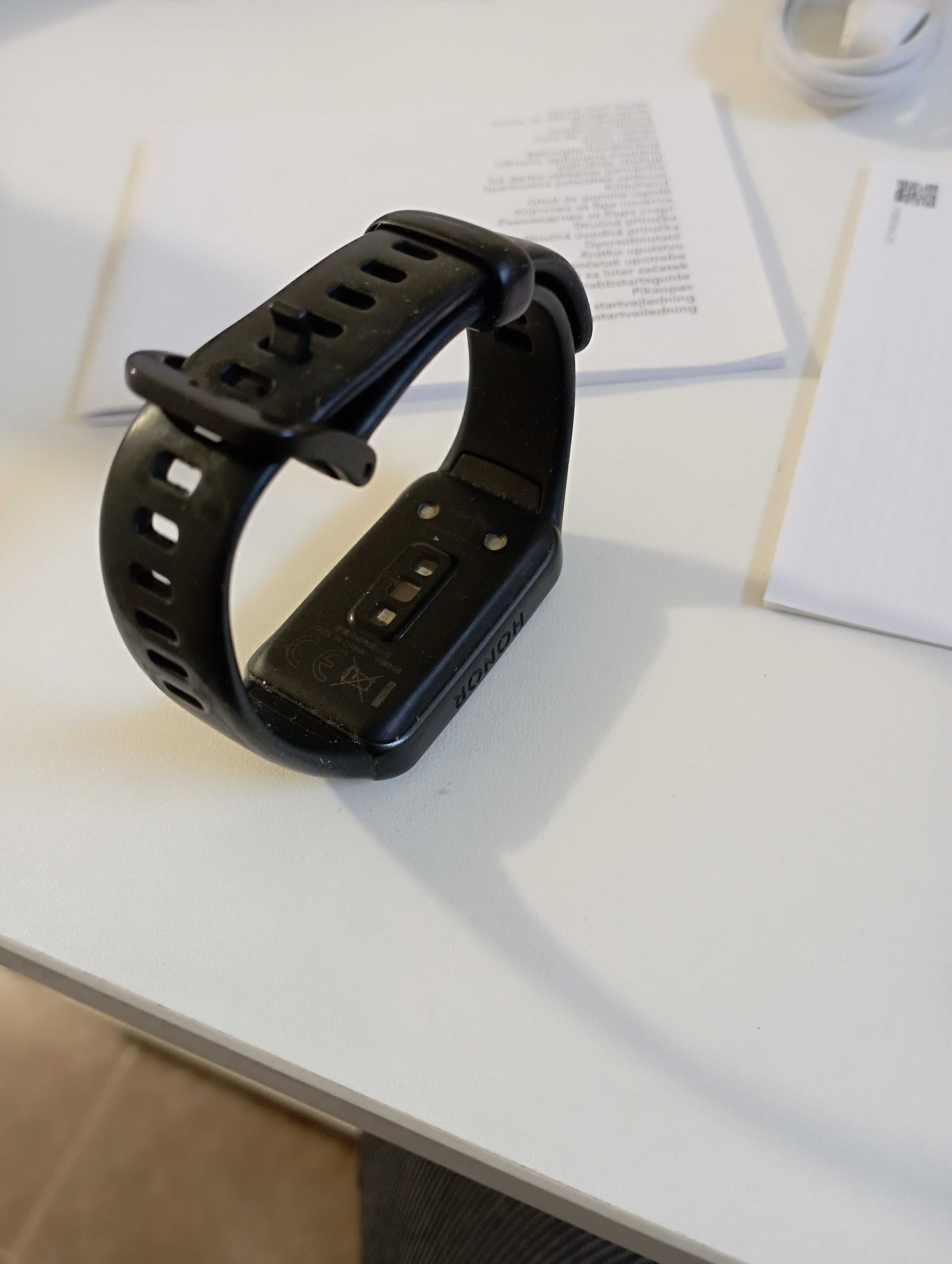 Фитнес гривна HONOR Band 6, Meteorite Black