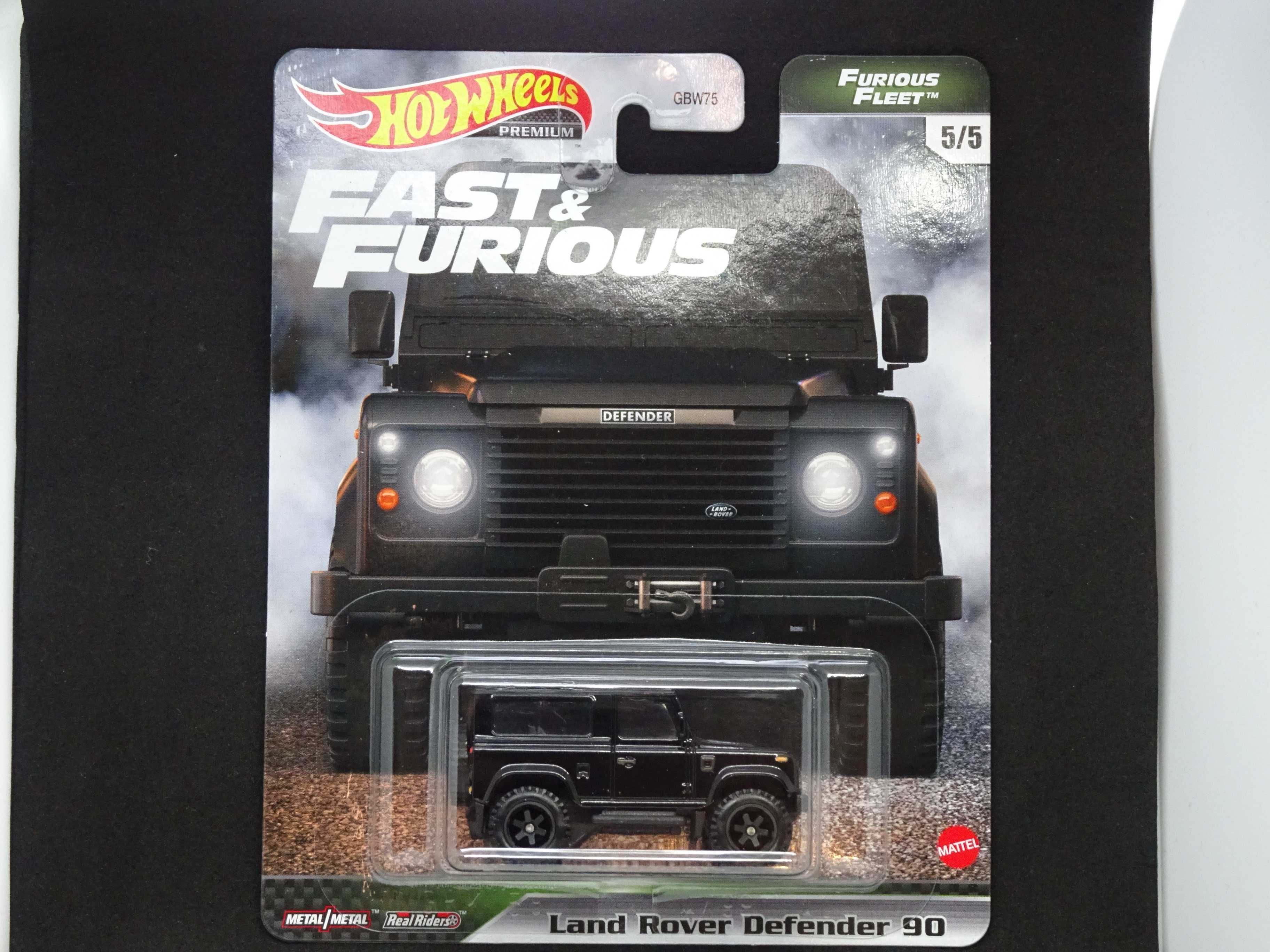 Macheta Hot Wheels Land Rover Defender 90