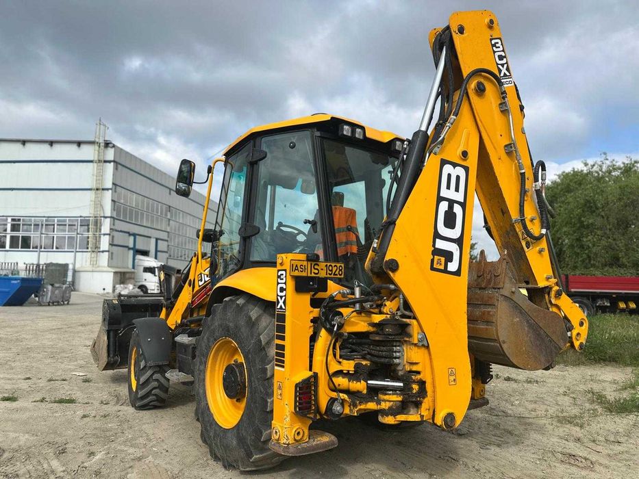 JCB 3CX -2021 (3000 ore)