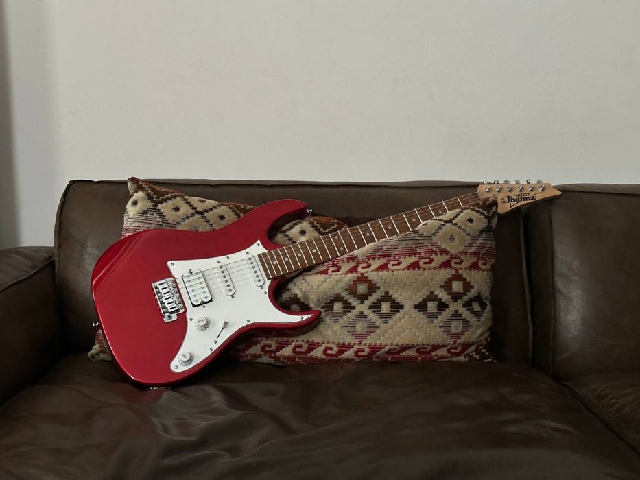 Продаю Ibanez GRX40 — абсолютно новая!