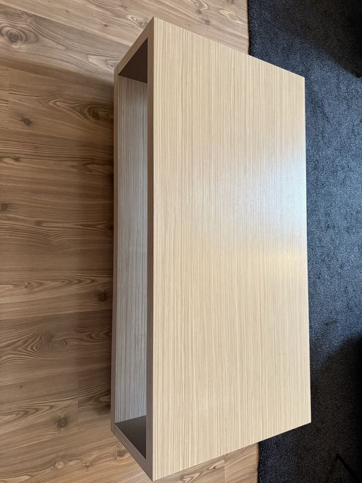 Продавам холна маса МДФ