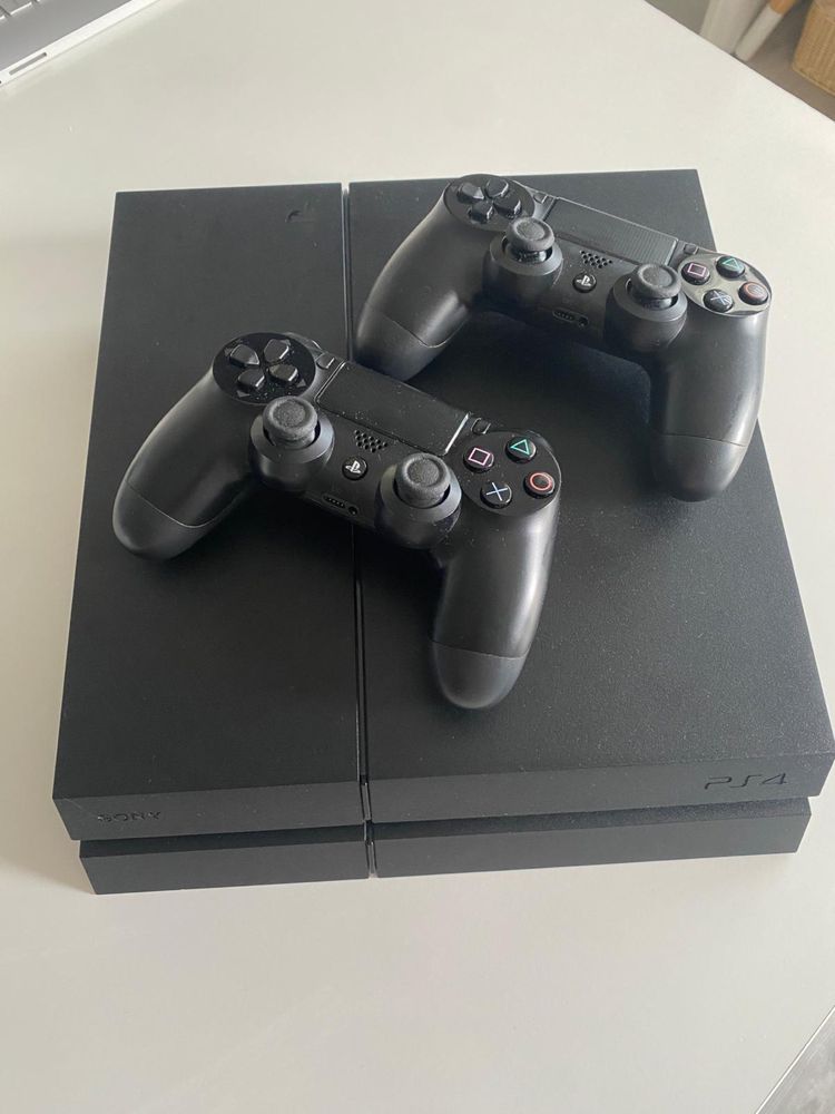 Ps4 plus 3 jocuri