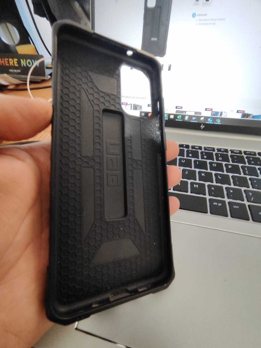 Huse de protectie UAG Monarch Series pentru Samsung Galaxy S20+