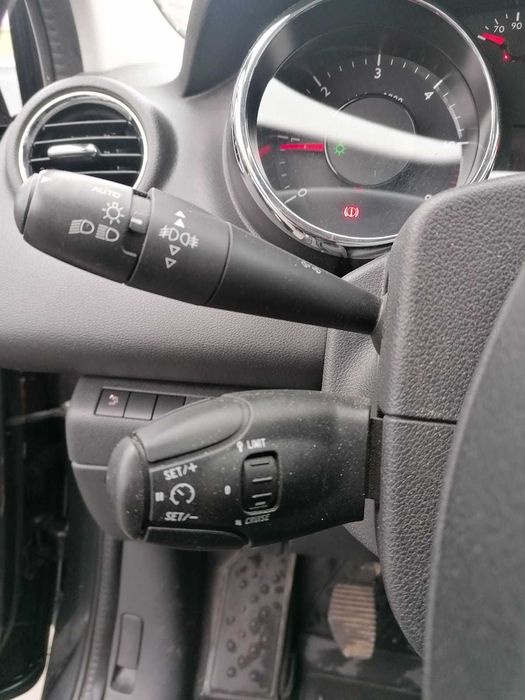 PEUGEOT 3008  1.6 HDI