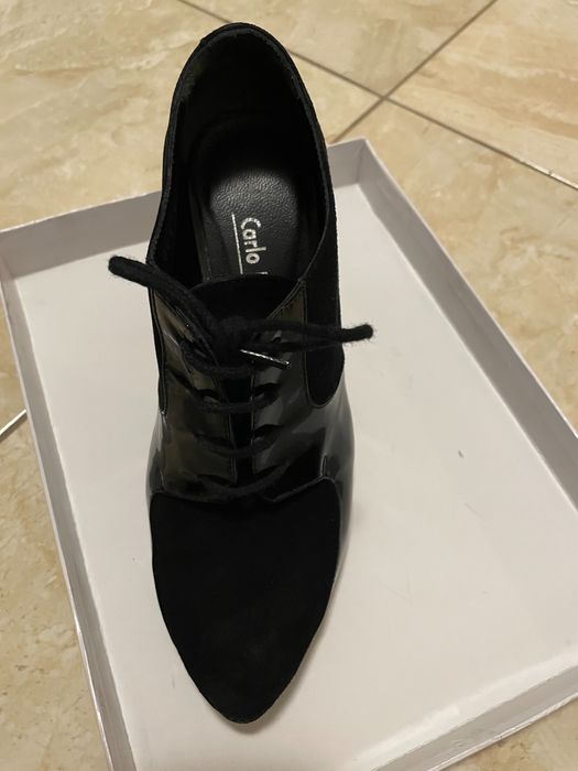 Обувки на ток с връзки