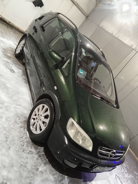 Vând/schimb opel Zafira 7 locuri taxe la zi fiscal pe loc preț 1300 e