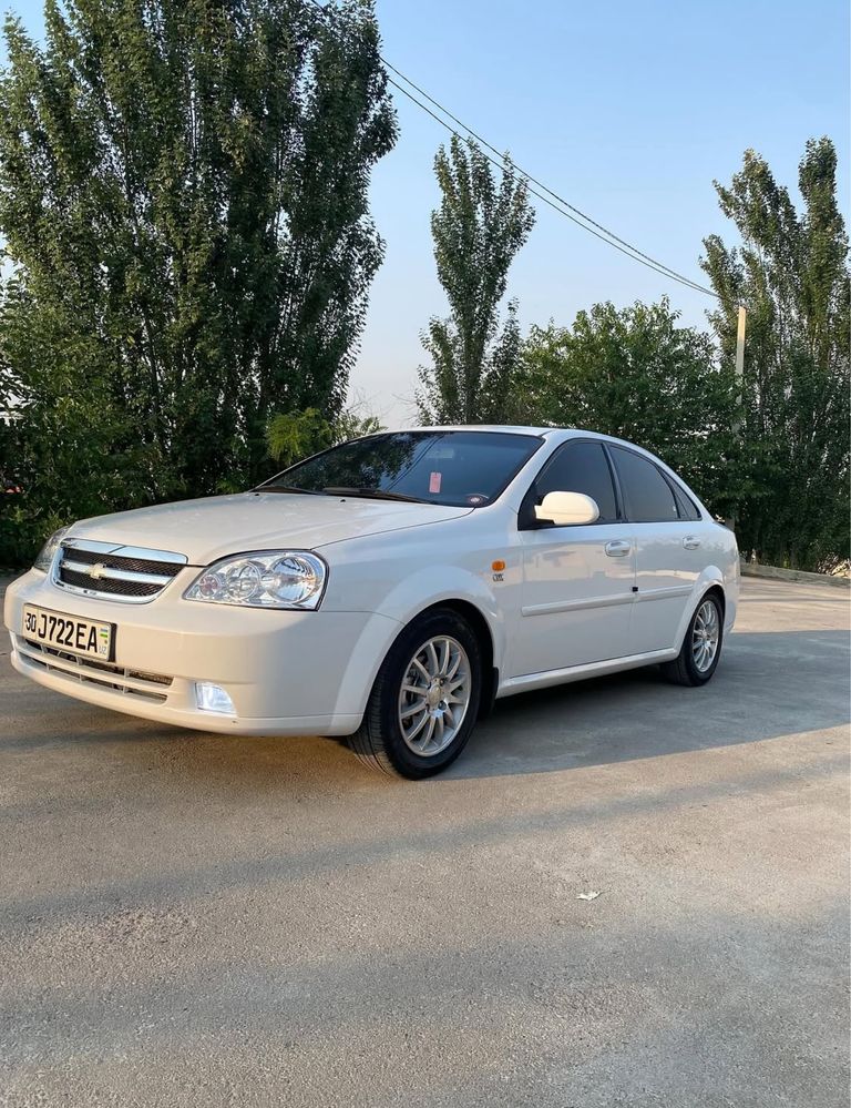 Lacetti avtomat 1.8 ideal
