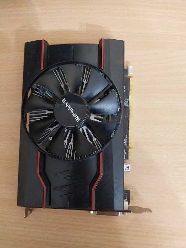 Placa video Radeon RX 550 4gb GDR5-Pret redus !!!