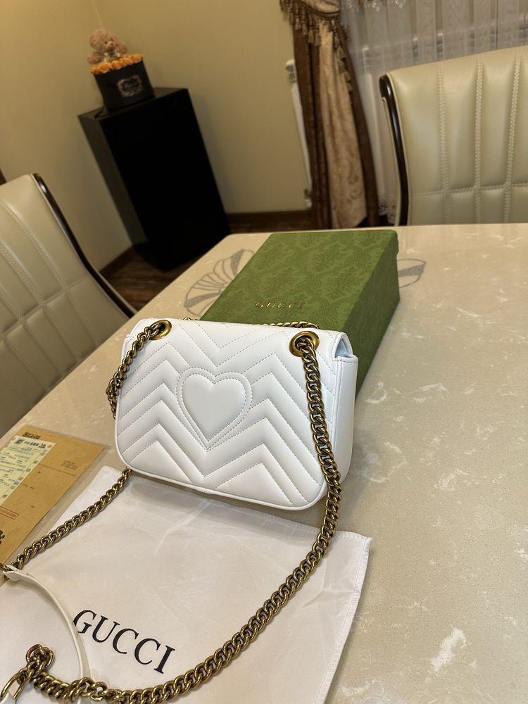 Geanta Gucci Marmont 22cm Alb/Piele/Cutie inclusa