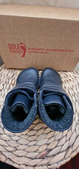 Sole Runner navy titania barefoot