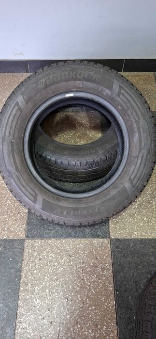 2бр. 225/65/16С Hankook 6.5mm грайфер, дот 22г. Безплатен монтаж