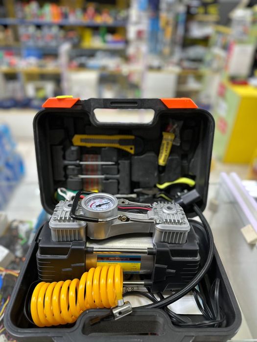 Компрессор автомобильный насос Циклон автонасос