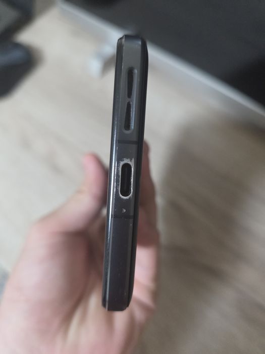 Vând telefon Poco F4 Gt