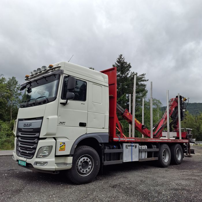 Camion DAF forestier, 2017/12, cu macara Jonsered 1400Z95