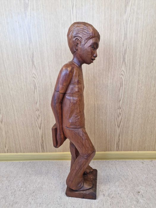 Статуетка дърворезба 70 см.