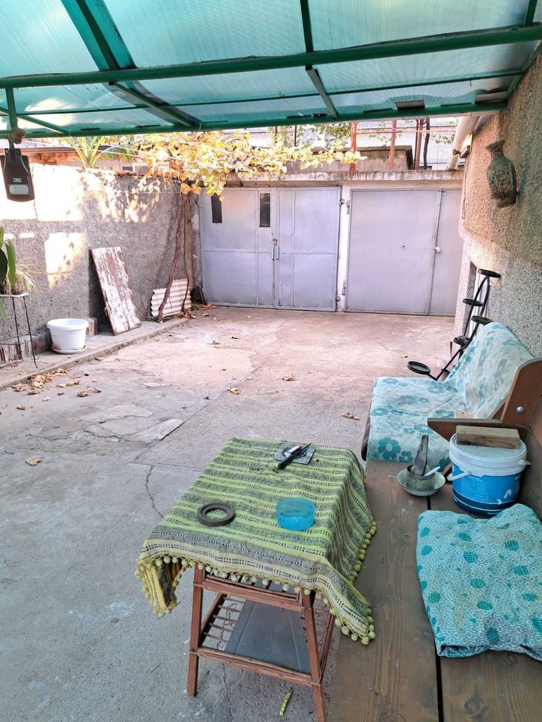 Дава се под наем Етаж от къща в Казанлък - 80 кв.м за 255 € - Снимка #5