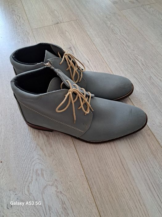 Noi!Ghete din  Italia ptr barbati marime 43