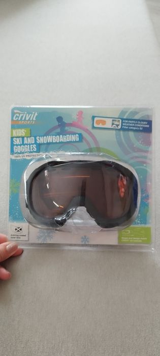 Детски ски ръкавици и очила за ски и сноуборд